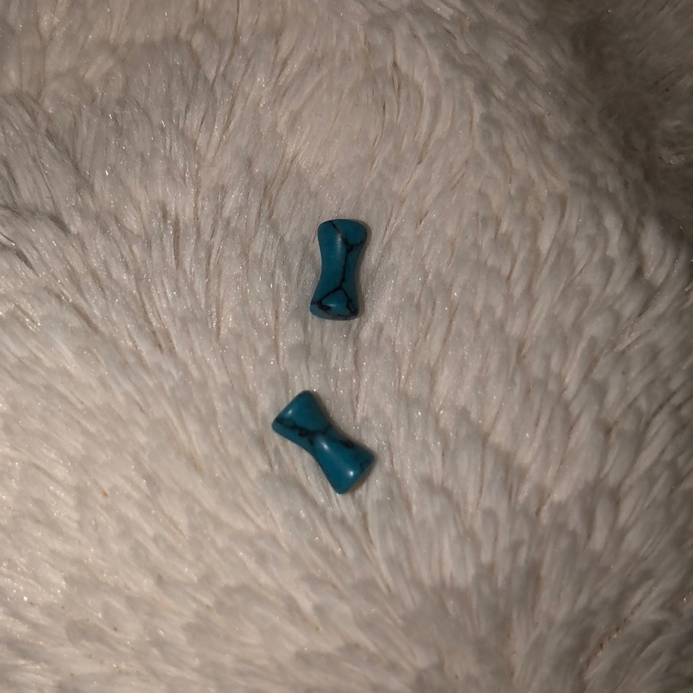 8g Plugs
